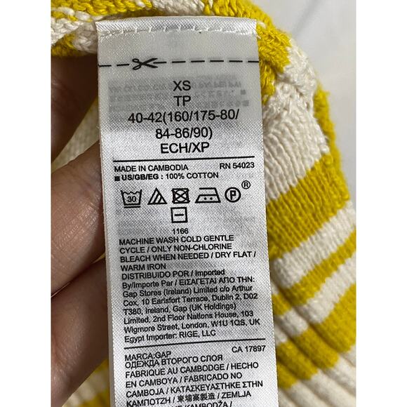 Gap Women Yellow Stripes Knit Sweater V Neck Size XS - Picture 4 of 9